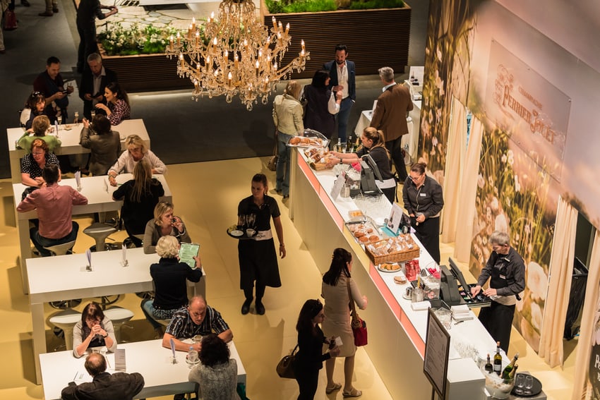 Giardina-Perrier-Jouet-Bar.jpg (0.6 MB)